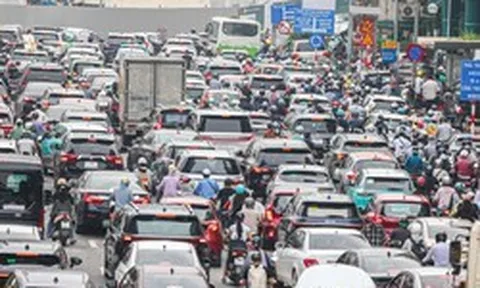 Hà Nội: Nút Nguyễn Chí Thanh - Đê La Thành tắc từ sáng, sau 5/9 còn đến mức nào?
