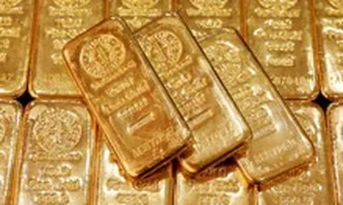 Đọc nhanh 4-9: Giá vàng tăng vọt hơn 110 USD, Bitcoin vượt 81.000 USD, dầu vẫn neo cao