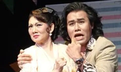 Mỹ Uyên là cô đào hết thời trong Tiếng hát nửa đêm