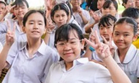 Quỹ Thiện Tâm Tập đoàn Vingroup trao 300 suất học bổng cho học sinh khuyết tật