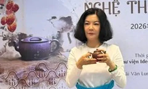 Nhà thơ Dương Thanh Từ giao lưu thơ ca và nghệ thuật tử sa tại TP.HCM
