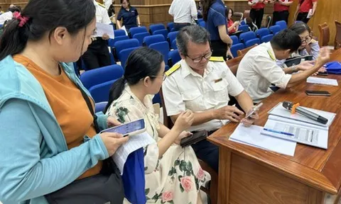 Một ngày 4 nghị định, 5 thông tư liên quan thuế: Hộ kinh doanh 'mở mắt ra thấy thay đổi'