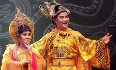 Tú Sương, Võ Minh Lâm đau đáu trong Dời đô