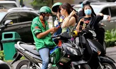 Vụ kêu gọi tắt app Grab: Tài xế chạy một cuốc xe được hưởng bao nhiêu trên doanh thu?