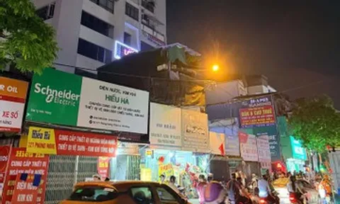 Nữ sinh lớp 11 tử vong sau khi rơi từ tầng cao chung cư ở Hà Nội