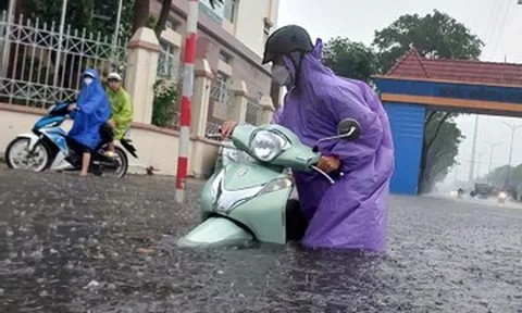 Dự báo thời tiết 13/9/2026: Trung Bộ tiếp diễn mưa lớn, Hà Nội cục bộ mưa rất to
