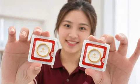 Giá vàng thế giới giằng co trước giờ ‘G’