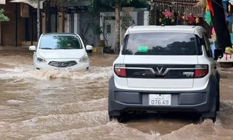 Hà Nội: Nước ngập rút nhanh, chỉ còn vài điểm úng cục bộ