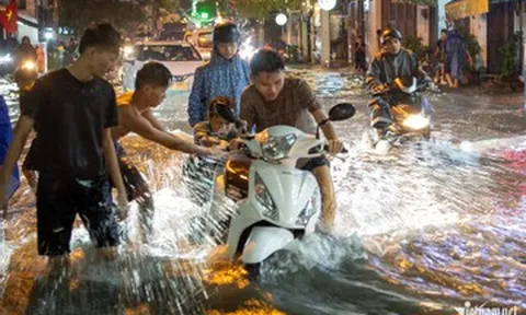 Điểm tên khu vực mưa lớn xối xả chiều tối 19/9, TPHCM nguy cơ ngập úng