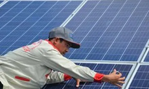 Lắp điện mặt trời mái nhà, có nơi hỗ trợ tới 6 triệu đồng