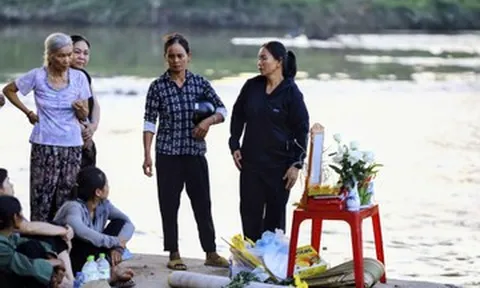 Phát hiện dép và thẻ học sinh trên cầu, nghi nữ sinh mất tích