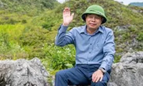 'Xin chào bà con, tôi là Phạm Đức Nam - Chủ tịch xã Đồng Văn'
