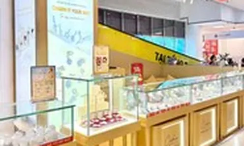 Một thương hiệu kim cương bất ngờ thông báo quay lại thị trường