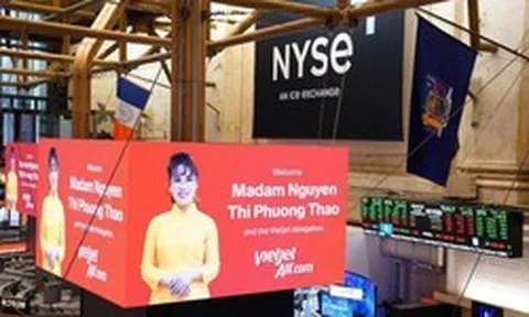 Tỷ phú Nguyễn Thị Phương Thảo tham dự nghi thức rung chuông mở phiên tại Sở giao dịch chứng khoán New York