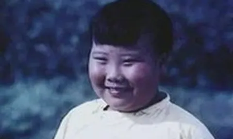 Những đứa trẻ khóc đòi đi theo anh Tiểu Khê ngày ấy nay đã là những ông bố, bà mẹ