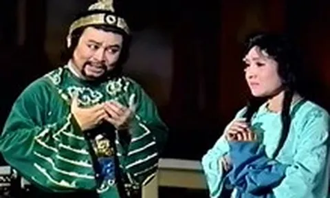 Quế Trân khóc khi xem ba Thanh Tòng diễn cùng nghệ sĩ Lệ Thủy trong Áo cưới trước cổng chùa