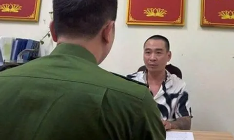 Người đàn ông khai lý do đập vỡ hai gương chiếu hậu ô tô ở Hà Nội