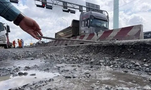 Đóng đường sửa 'ổ voi', cửa ngõ cao tốc TPHCM - Long Thành kẹt cứng gần 10km
