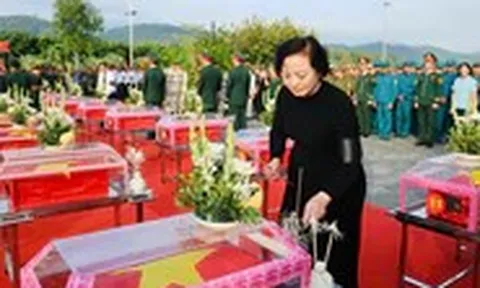Cha tôi đã được trở về quê nhà, nằm giữa vòng tay yêu thương
