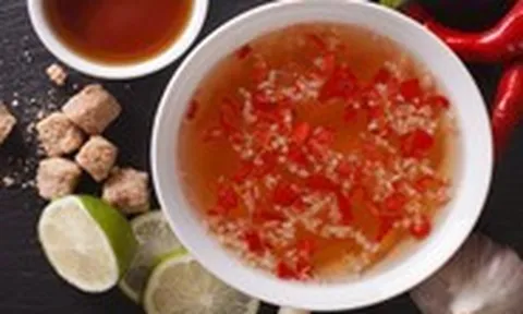 Mắm tỏi ớt Việt Nam lọt top 3 nước chấm ngon nhất thế giới