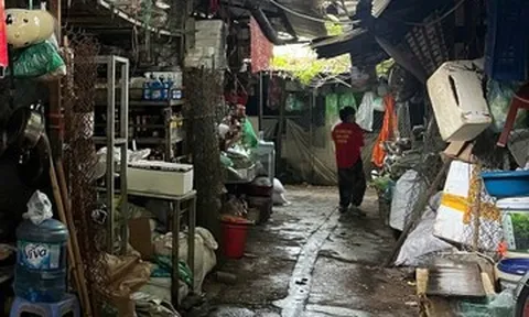 Chủ tịch Hà Nội chỉ đạo kiểm tra vụ đóng chợ Kim Liên nhưng không bố trí chợ tạm