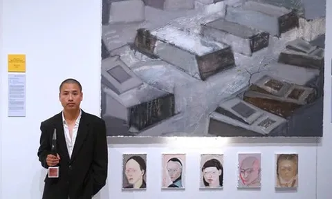 ‘Sự sống, sự chết và đèn neon’ đoạt giải UOB Painting of the Year 2026
