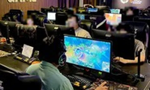 Bất chấp quy định đóng cửa sau 22h, quán game Hà Nội vẫn hoạt động giữa đêm