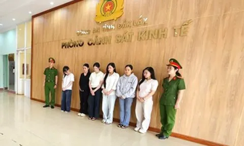 Khởi tố 15 bị can trong vụ 'bác sĩ dỏm' lừa đảo tại 3 cơ sở thẩm mỹ