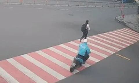 Nữ du khách bị cướp giật tài sản ngay khu vực chợ Bến Thành