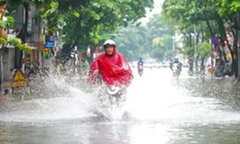 Nâng mức cảnh báo mưa lớn ở miền Bắc