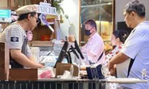 Ngành thực phẩm TP.HCM sẵn sàng 'bung hàng' mùa Tết