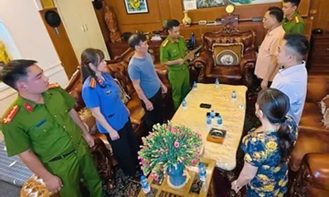 Quá trình 200.000 USD tới tay cựu Phó Chủ tịch Thanh Hóa rồi quay về nhà 'bầu' Đoan