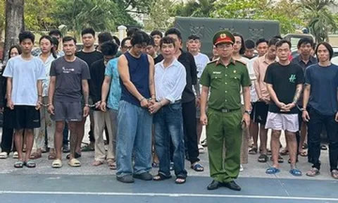 'Tiệc' ma túy của ca sĩ Long Nhật cùng các nam thanh niên tại căn hộ ở TPHCM