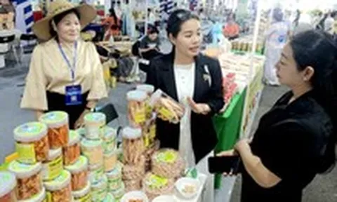 Tâm sự của những 'tân doanh nhân' vừa từ hộ kinh doanh lên doanh nghiệp nhân ngày 13-10