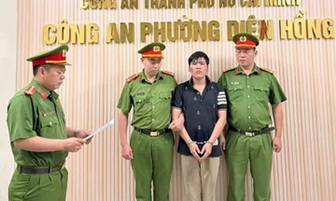 Bắt đối tượng rút dao đâm CSGT khi bị kiểm tra nồng độ cồn ở TPHCM