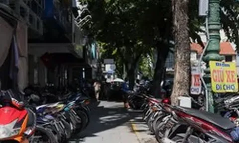 Truy tố 5 nhân viên trật tự đô thị tội Nhận hối lộ, vì sao 33 người đưa tiền vô can?