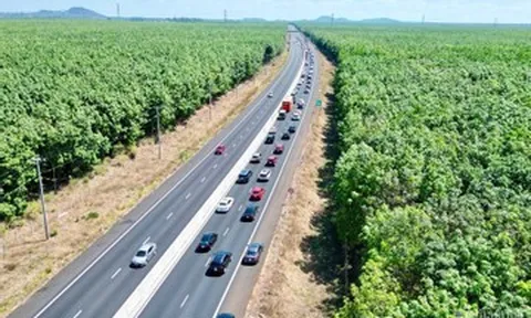 Cao tốc Phan Thiết - Dầu Giây được chạy tối đa 120km/h, rõ khoảng cách an toàn