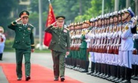 Đại tướng Phan Văn Giang hội đàm với Phó thủ tướng, Bộ trưởng Bộ Quốc phòng Lào
