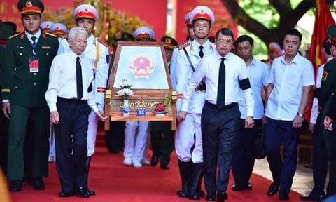 Xin hương hồn các liệt sĩ hãy xem quê hương TP.HCM là nơi đất lành để các anh, các chị yên nghỉ