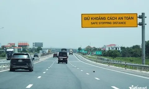 Bộ Xây dựng sẽ thông báo các tuyến cao tốc thí điểm xử phạt vi phạm khoảng cách