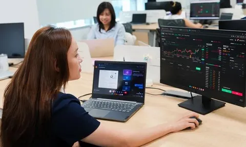 Đọc nhanh 16-10: Dow Jones tăng hơn 550 điểm khi lợi suất trái phiếu giảm, PV Power ước lãi 9 tháng hơn 5.400 tỉ đồng