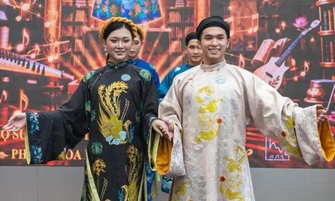 Ngày hội văn hóa áo dài TP.HCM: Gìn giữ di sản từ những người phía sau tà áo