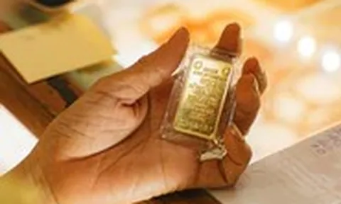 Mua bán vàng trong ngày từ 5 triệu đồng phải thanh toán không dùng tiền mặt