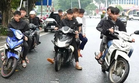 Nhóm 16 thanh thiếu niên mang hung khí, chạy xe náo loạn đường phố Huế