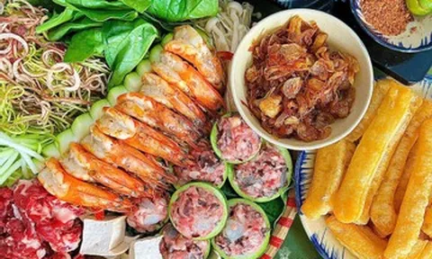 Cách nấu lẩu tôm bầu thanh ngọt, đậm đà, dễ làm tại nhà