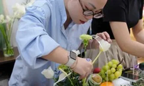 Quà 20-10 không chỉ có hoa và mỹ phẩm