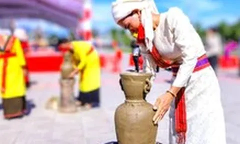 Khánh Hòa bảo vệ nghệ thuật làm gốm của người Chăm, nâng tầm làng gốm Bàu Trúc