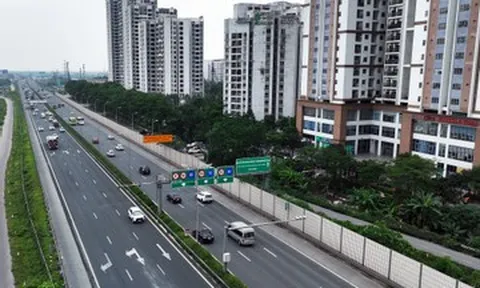 Từ 20/10, CSGT xử lý xe chạy chậm bám làn trái trên cao tốc Cầu Giẽ - Cao Bồ