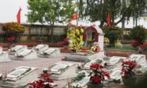 'Mẹ tôi mãi mãi tuổi 24 ở Lớp học vĩnh hằng'