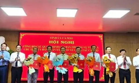 Công bố quyết định của Ban Bí thư Trung ương Đảng và Ban Thường vụ Tỉnh uỷ Cà Mau về công tác cán bộ